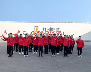 这家企业7年坚持升国旗：家是小小国，国是千万家