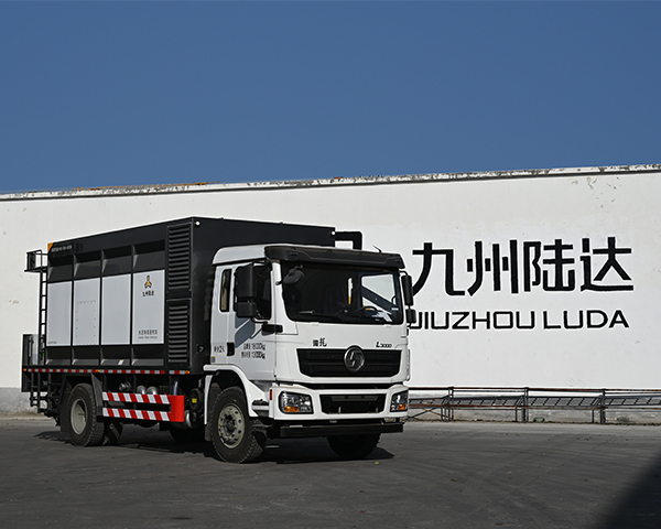 山东陆达牵头编制《水泥净浆洒布车》行业团标审查会圆满成功
